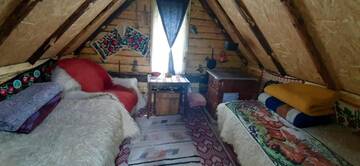 Фотографии Кемпинги Cabana prieteniei г. Colnic (Румыния) №2 Фото Кемпинги Cabana prieteniei г. Colnic 2